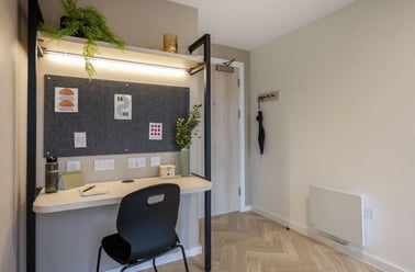 Platinum Ensuite, Arcadian, 260 Huntingdon Street, City Centre, Nottingham - Image 2