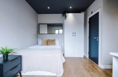 Upper New Walk, Highfields, Leicester - Image 2