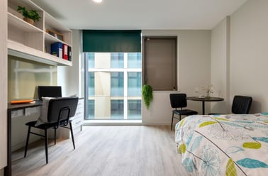 Large Classic Studio, Flora Building, 11-13 Long Street, Hackney, London - Image 3