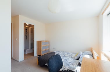 Goldfinch Close, City Centre, Loughborough - Image 3