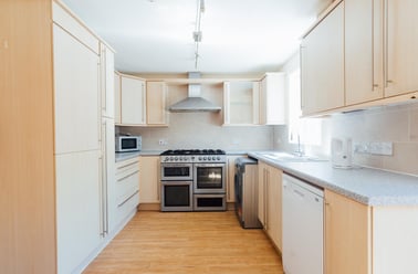 Goldfinch Close, City Centre, Loughborough - Image 2