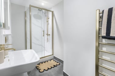 Deluxe Studio Plus, 26 Great George Street, City Centre, Leeds - Image 3