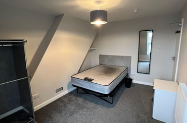 Whiteladies Road, Redland, Bristol - Image 2