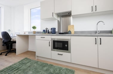 Deluxe Plus Studio, Discovery Studios, Greenmarket, West End, Dundee - Image 2