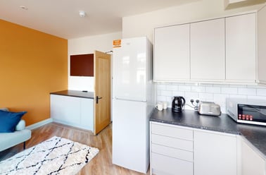 Gloucester Road, St Andrews, Bristol - Image 3