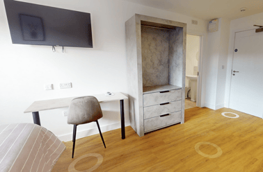 Lemyngton Street, City Centre, Loughborough - Image 2