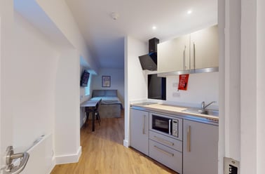 Lemyngton Street, City Centre, Loughborough - Image 3