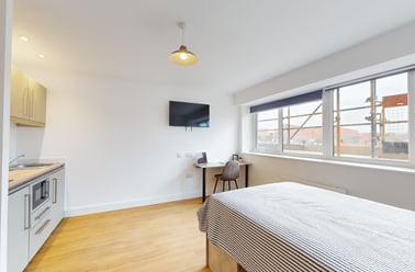 Lemyngton Street, City Centre, Loughborough - Image 2