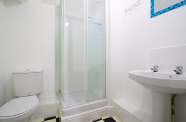 36 Derby Grove, Radford, Nottingham - Image 2