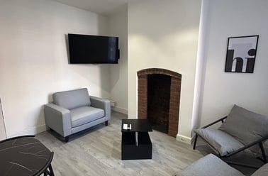 Queens Road, Newland, Hull - Image 3