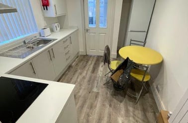 Blaydes Street, Newland, Hull - Image 2