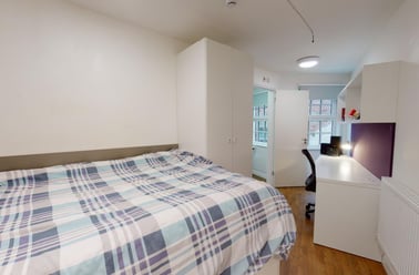 Pipe Lane, City Centre, Bristol - Image 3