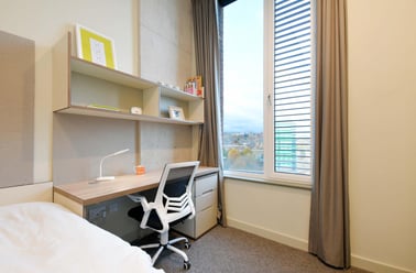 Starter En-suite, LIV Student Sheffield, 131 Ecclesall Road, City Centre, Sheffield - Image 2