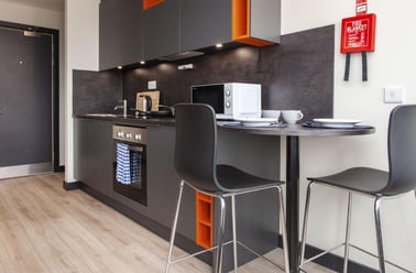 Premium Plus Studio, Crown House, Regents Hill, Seven Dials, Brighton - Image 2