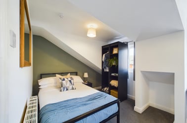 West Parade, West End, Lincoln - Image 2