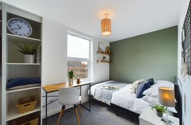 West Parade, West End, Lincoln - Image 3