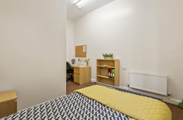 Guildhall Lane, Highfields, Leicester - Image 2