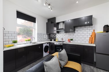 Lucas Street, Rampart Road, Leeds - Image 2