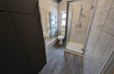 West Parade, West End, Lincoln - Image 2