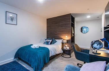 Broadgate House, Beeston, Nottingham - Image 2