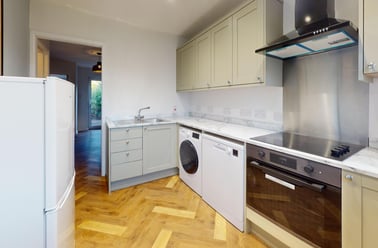 Heron Drive, Lenton, Nottingham - Image 2