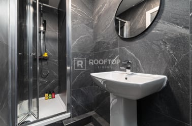 Autumn Place, Burley, Leeds - Image 2