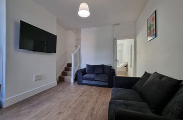 Rosebery Street, City Centre, Loughborough - Image 2