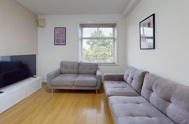 Blenheim Terrace, Woodhouse, Leeds - Image 2