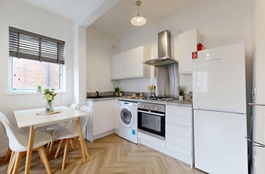 Cardigan Road, Headingley, Leeds - Image 2