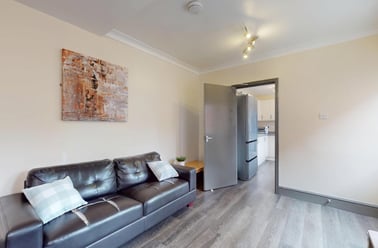 Royland Road, City Centre, Loughborough - Image 2