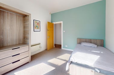 Hyde Terrace, Hyde Park, Leeds - Image 2