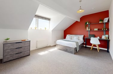 Moorland Avenue, Hyde Park, Leeds - Image 2