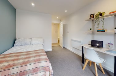 St Anns Court, Kirkstall, Leeds - Image 2