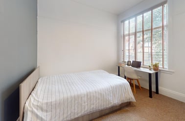 St Michaels Crescent, Headingley, Leeds - Image 2