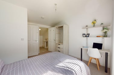 Yalta Court, Woodhouse, Leeds - Image 2