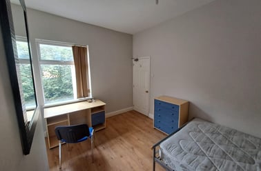 Grove Road, Lenton, Nottingham - Image 3