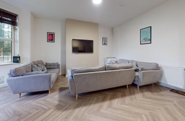 Moorland Avenue, Hyde Park, Leeds - Image 2