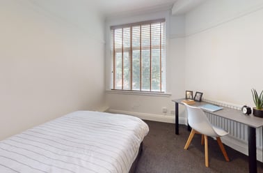 St Michaels Crescent, Headingley, Leeds - Image 2