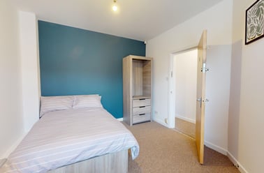 St Michaels Crescent, Headingley, Leeds - Image 2