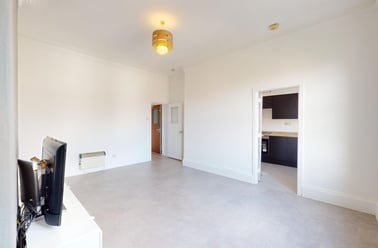 Victoria Terrace, Woodhouse, Leeds - Image 3