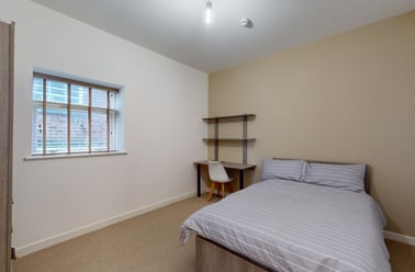 Hyde Terrace, Woodhouse, Leeds - Image 3