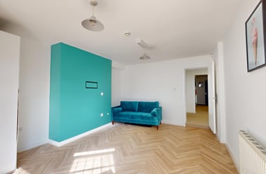 Moorland Avenue, Hyde Park, Leeds - Image 2