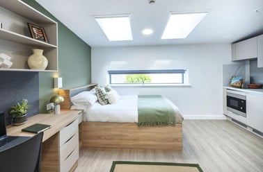 Top Floor Classic Studio, Waterloo House, Fawcett Street, City Centre, York - Image 2