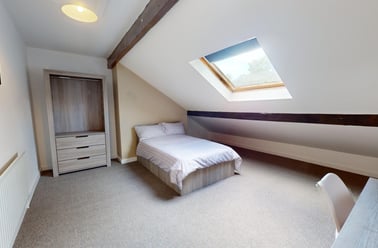 Moorland Avenue, Hyde Park, Leeds - Image 3