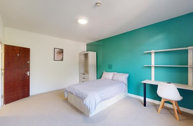 Moorland Avenue, Hyde Park, Leeds - Image 2