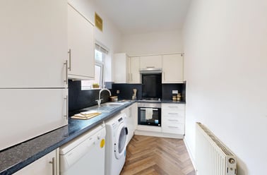 Regent Park Avenue, Rampart Road, Leeds - Image 3