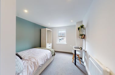 St Ann's Court, Kirkstall, Leeds - Image 3