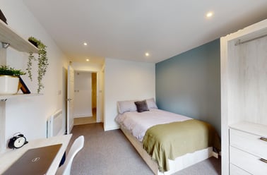 St Ann's Court, Kirkstall, Leeds - Image 2