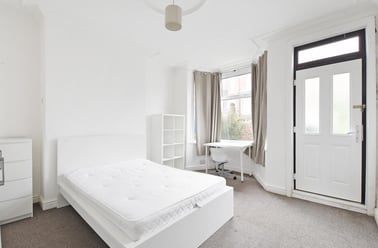 Cowlishaw Road, Sharrowvale, Sheffield - Image 3