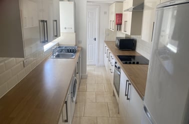 Drake Street, West End, Lincoln - Image 3